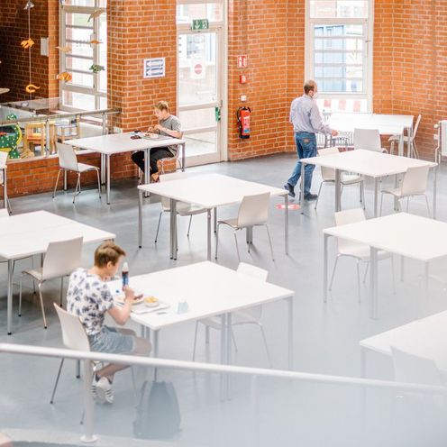 Sitzbereich Mensa Neustadtswall 