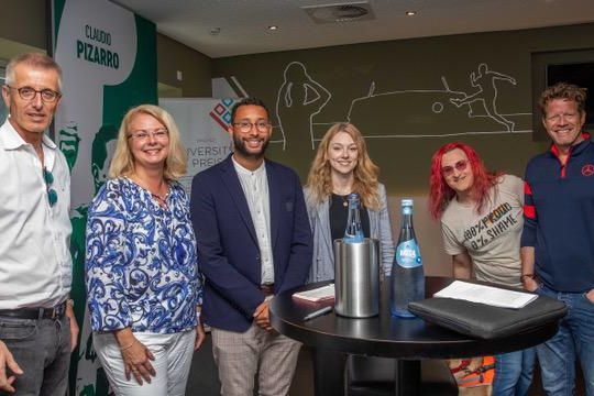 Diversity-Talk Weser 2023 Gruppenbild mit Männern und Frauen
