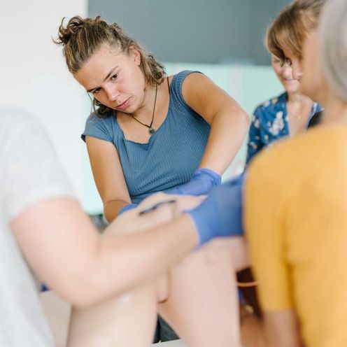 Hebammen Praxis&uuml;bung