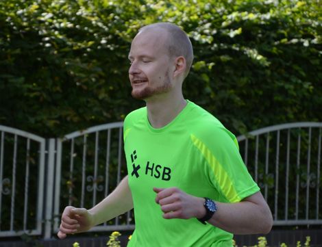 Ein L&auml;ufer der HSB TriRunners beim M&uuml;ritz-Triathlon 2021.