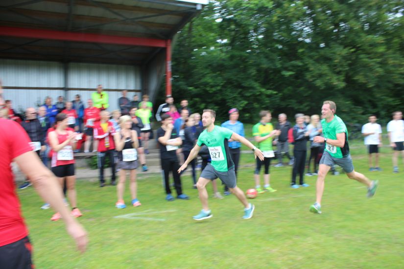 L&auml;ufer kurz vor dem Ziel.