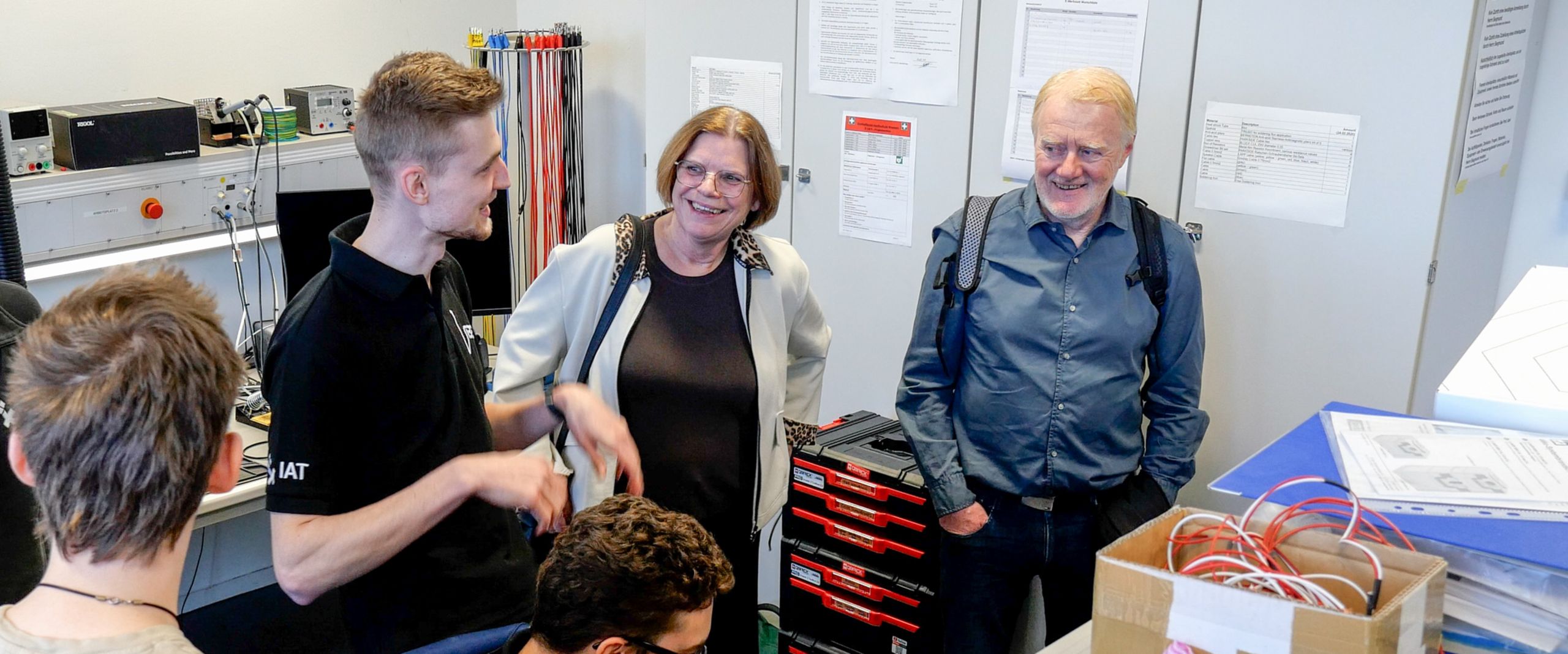 Senatorin f&uuml;r Wirtschaft, H&auml;fen und Transformation Kristina Vogt besucht die HSB