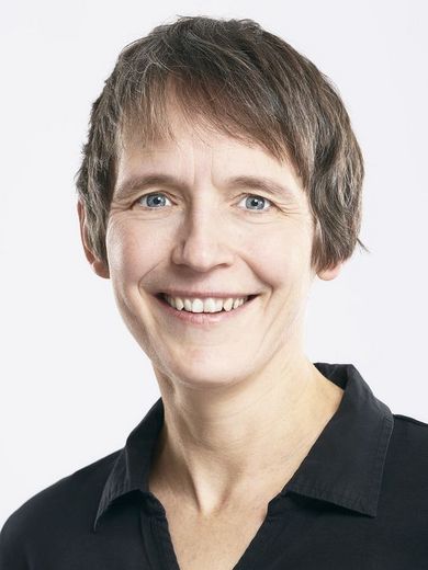 Porträtfoto Annette Kolb