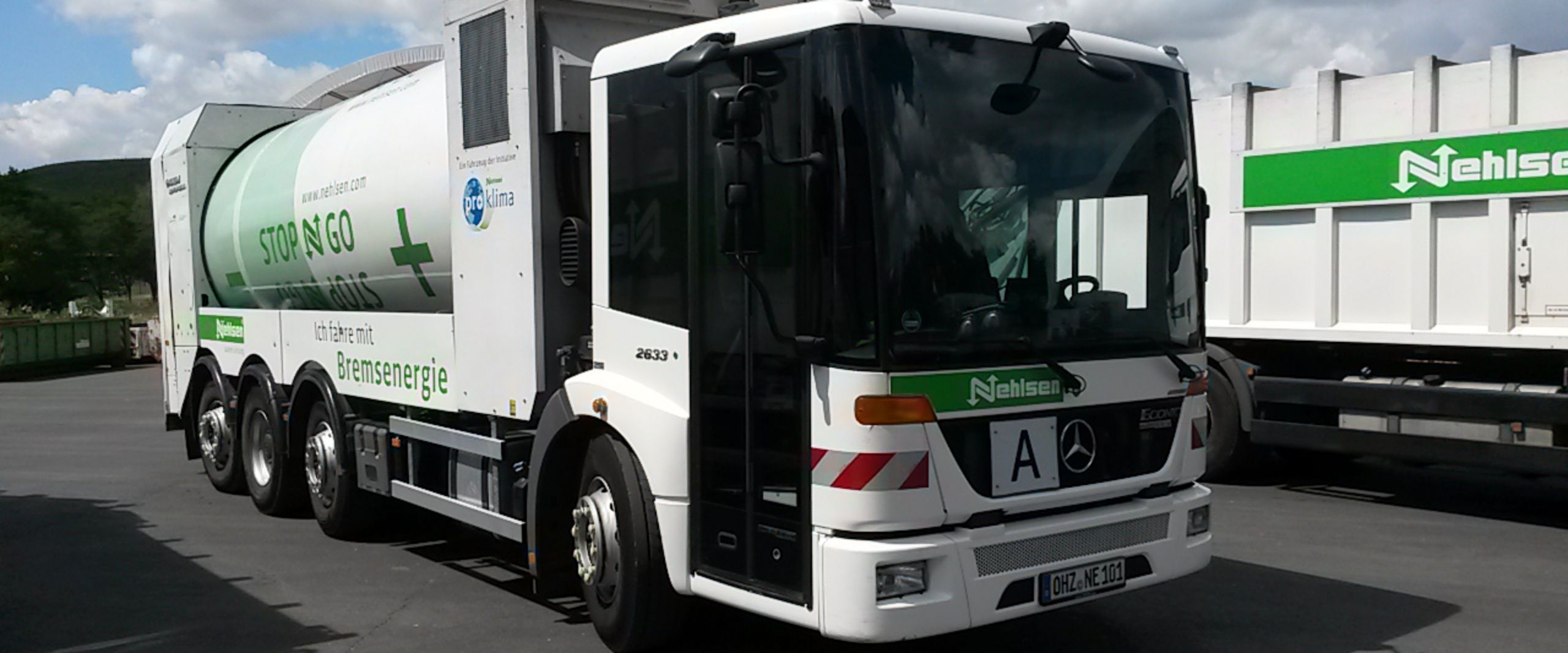 Hybrid-ASF II Hybrid Abfallsammelfahrzeug auf dem Entsorgungshof